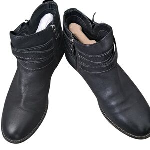 CLARKS ARTISAN Black Leather Ankle Boots Booties Buckle Zip Ladies 9
